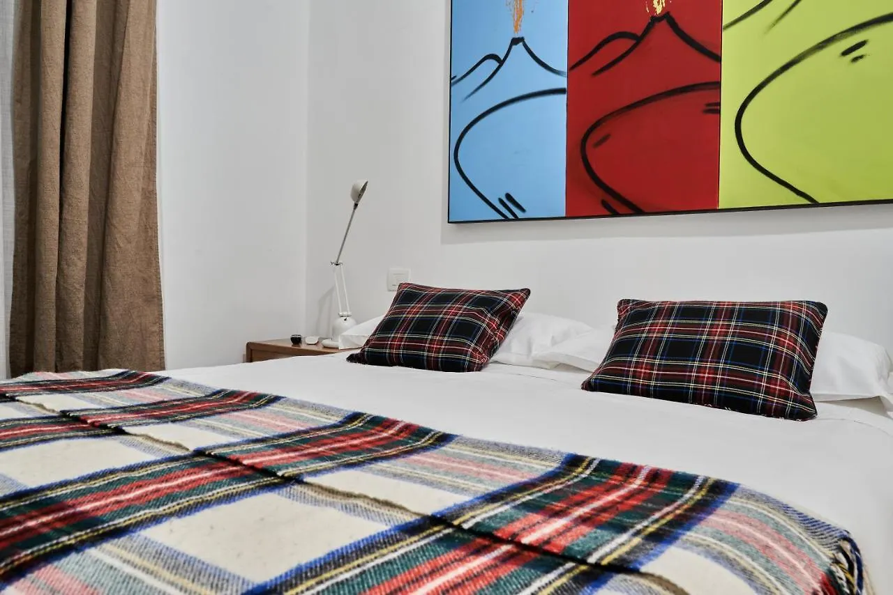 Bed & Breakfast Palazzo Bevilacqua Napoli B&B Italy