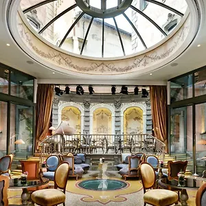 Chateau Monfort - Relais & Chateaux 5*, Milaan Italië